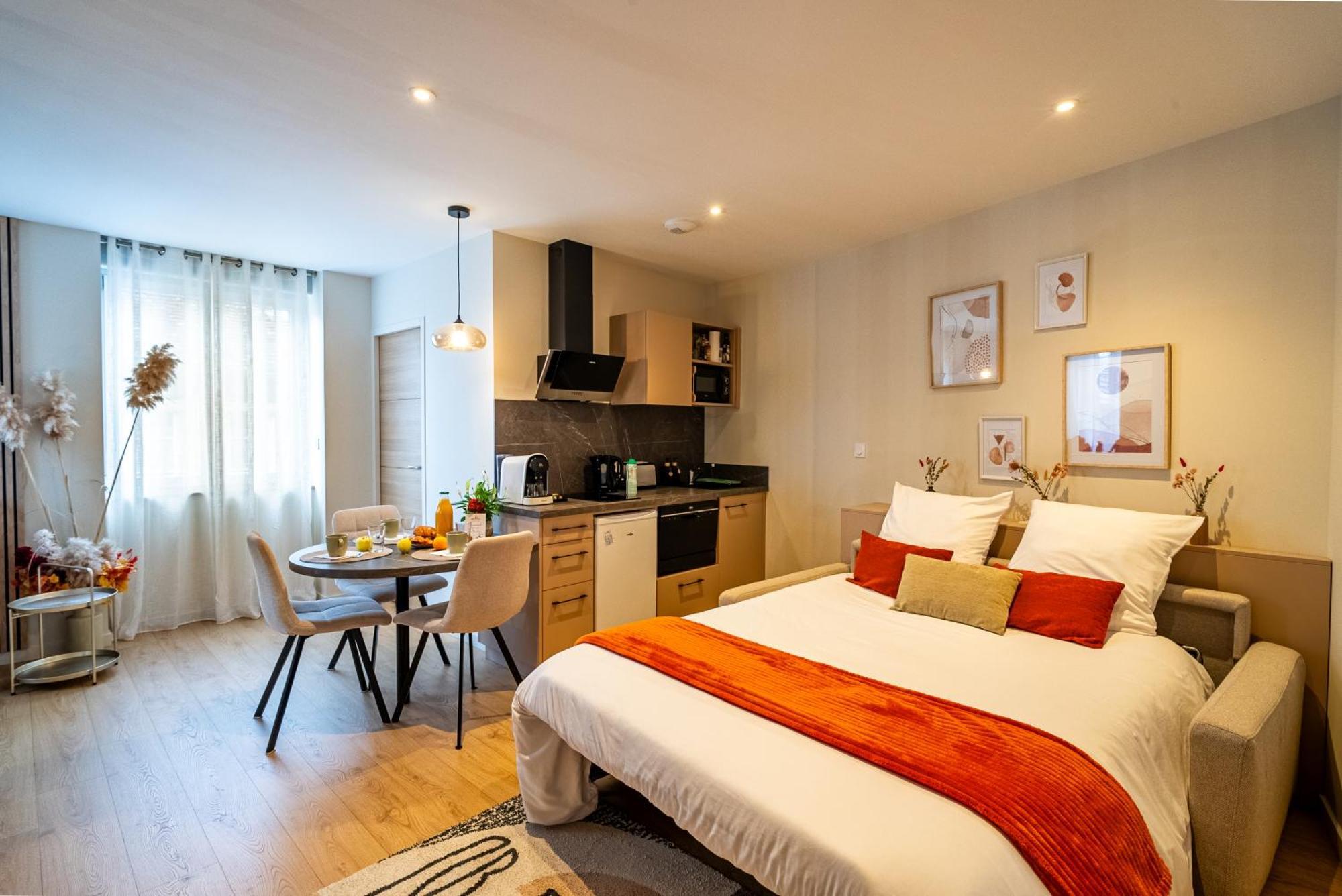 브장송 Au Duplex D'Or Centre Historique 아파트 외부 사진