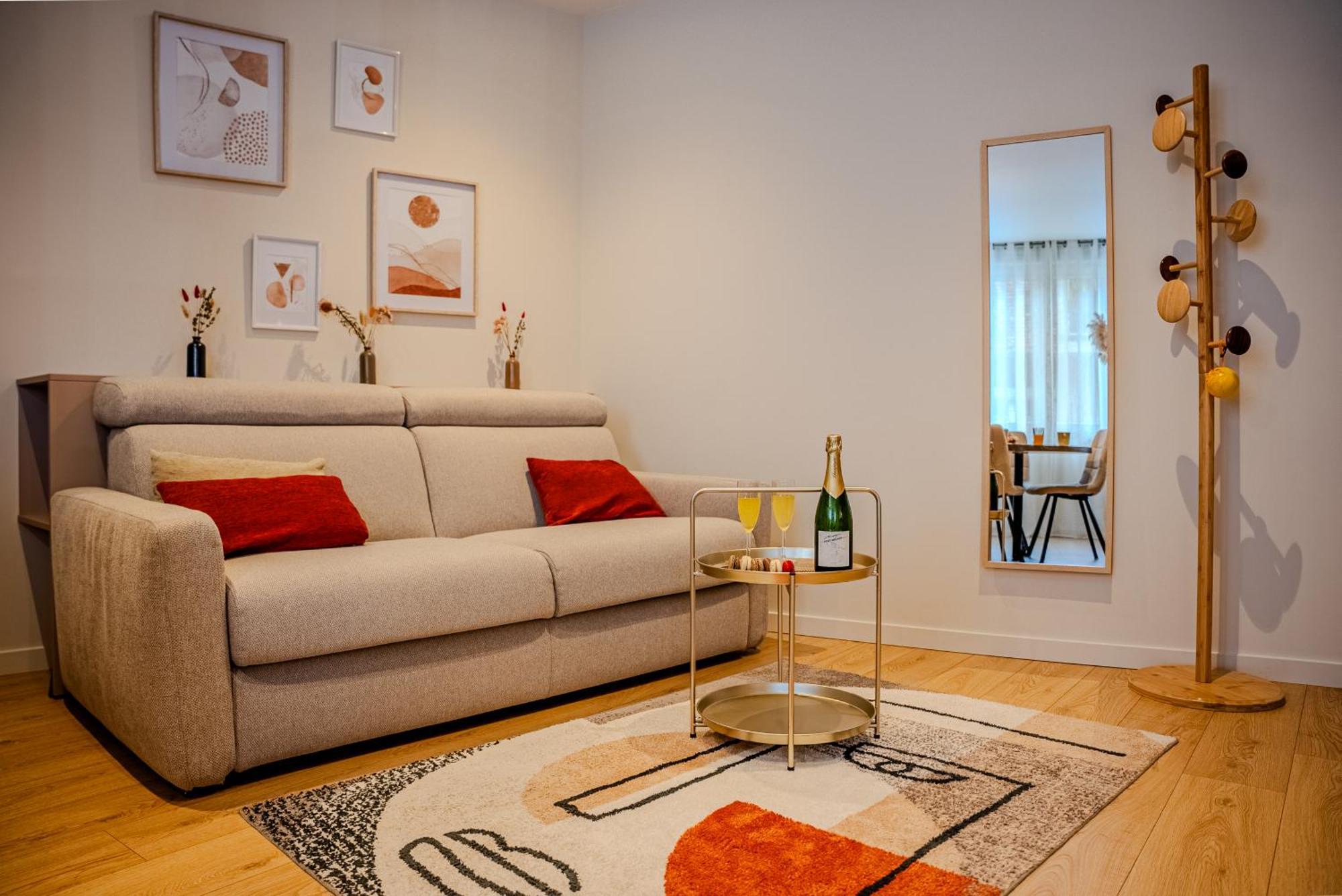 브장송 Au Duplex D'Or Centre Historique 아파트 외부 사진